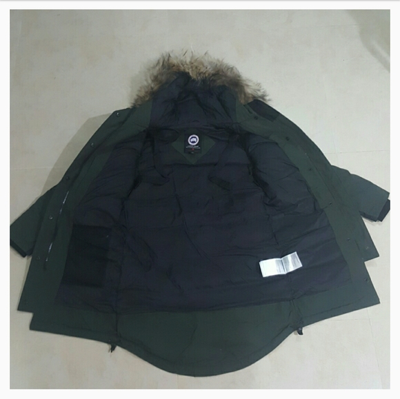 Canada goose all black then i have green and black - Picture 5 of 7